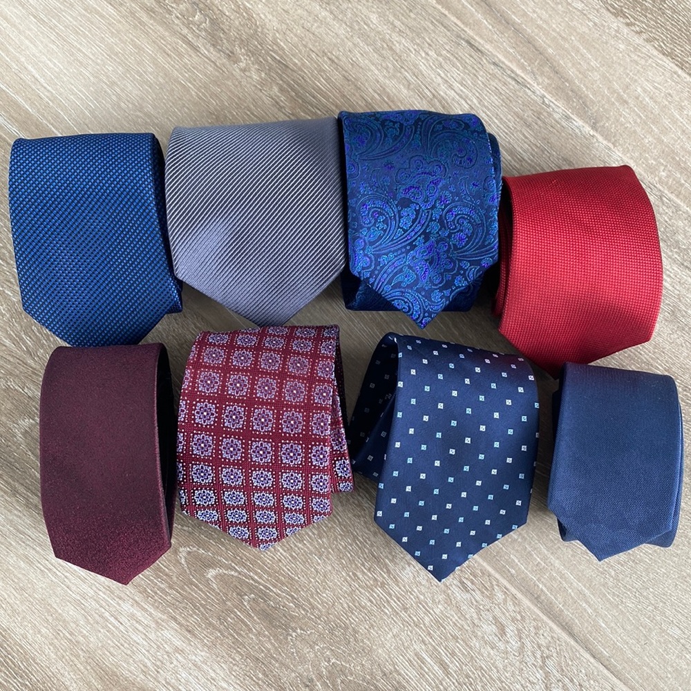 Navy blue and red assorted mens ties (8)